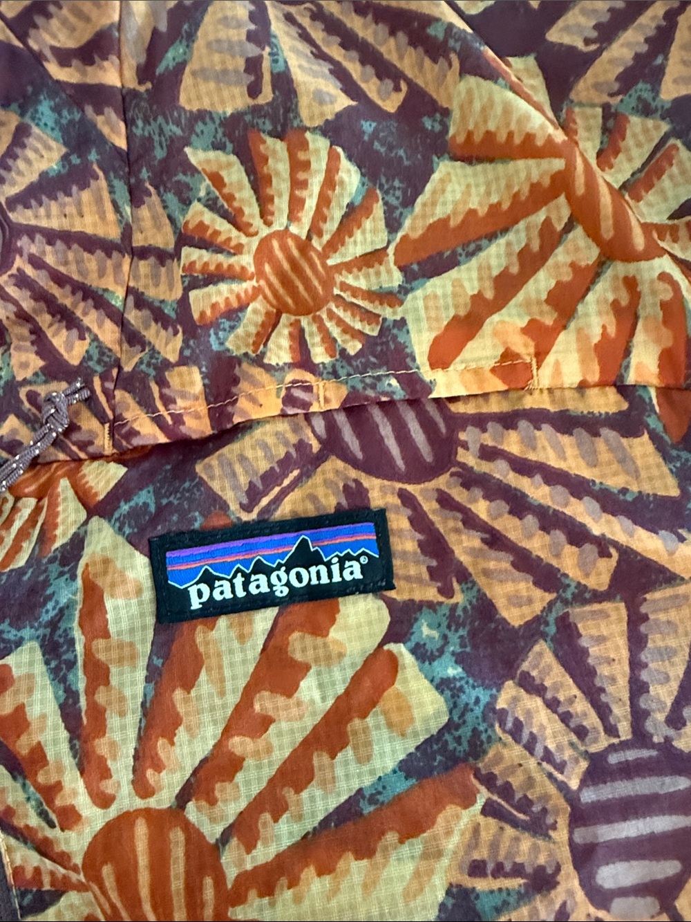 woman’s Patagonia size, large sunflower windbreaker - Picture 2 of 5